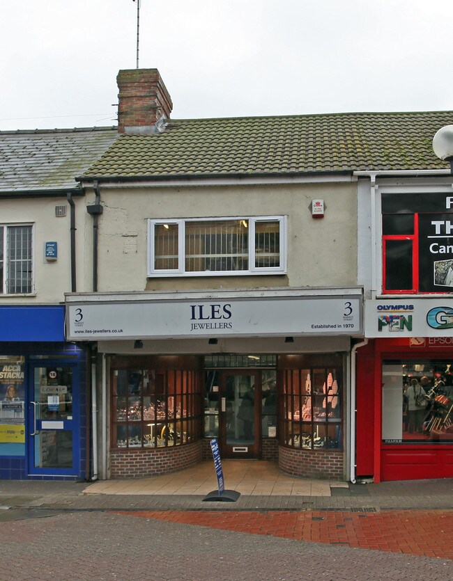 More details for 3 Market St, Swindon - Retail for Sale