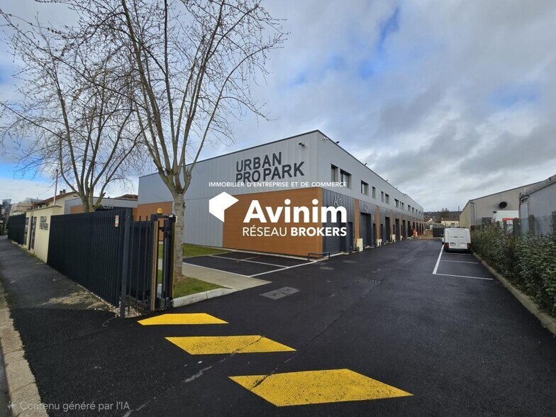 Industrial in Cormeilles-en-Parisis to rent - Building Photo - Image 1 of 3