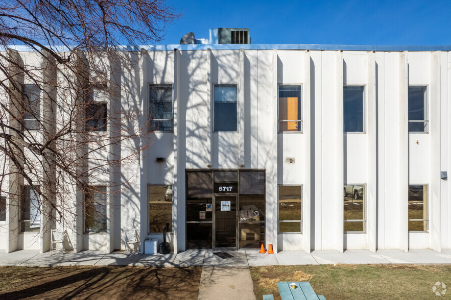 5717 Arapahoe Ave, Boulder, CO for sale - Building Photo - Image 3 of 6