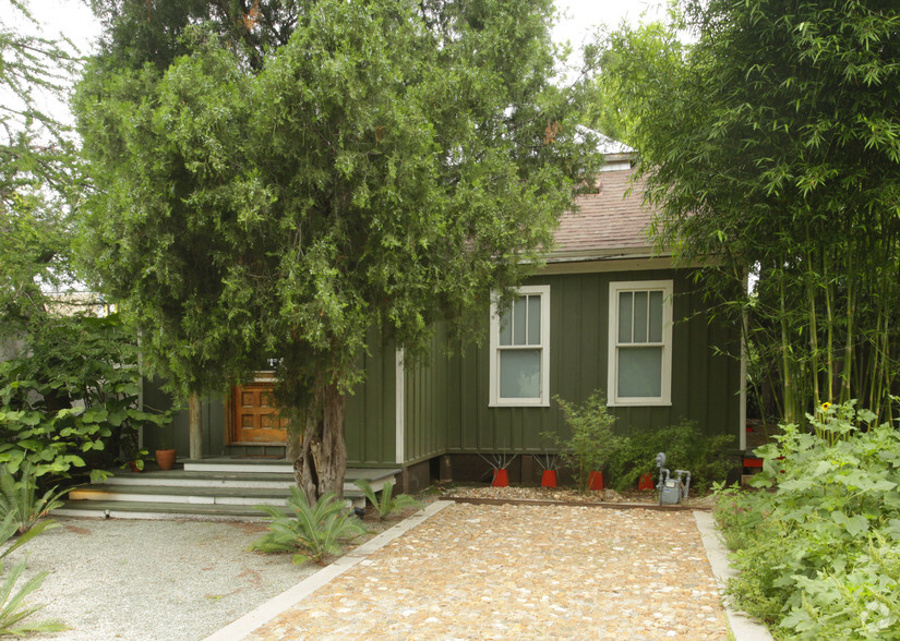 638 Tillery St, Austin, TX for rent - Building Photo - Image 3 of 52