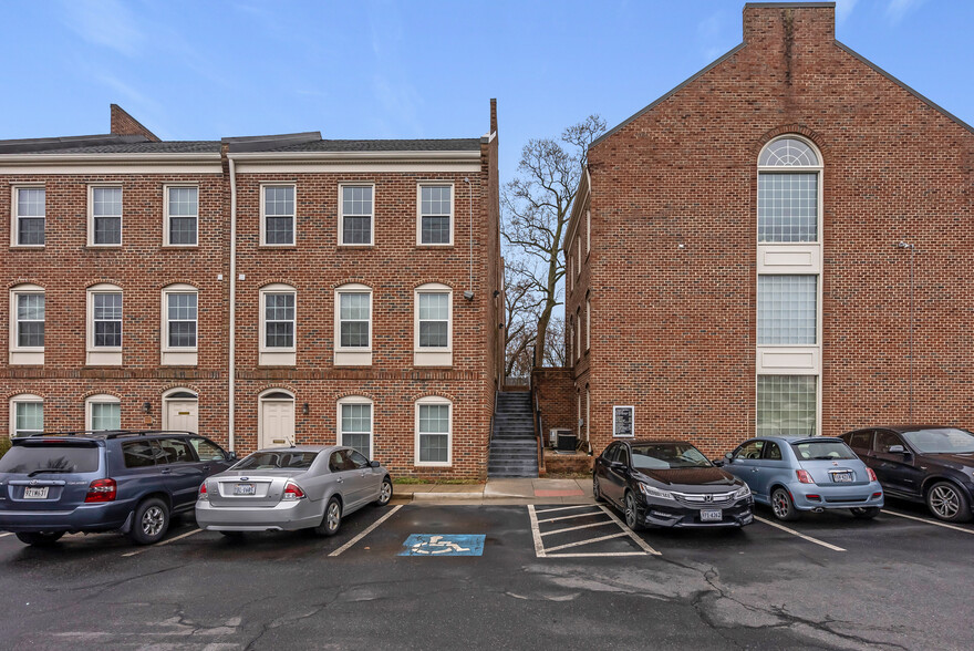 6105 Arlington Blvd, Falls Church, VA for sale - Building Photo - Image 1 of 1