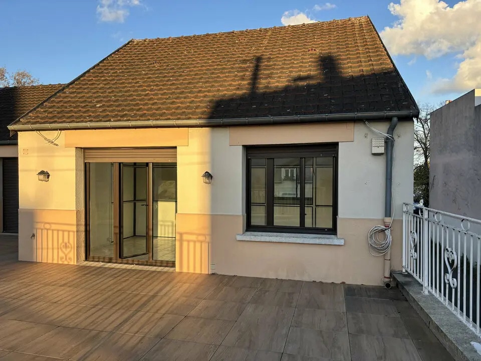Location Bureaux 50 m² - Photo 1