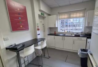 83 Chase Side, London to rent Interior Photo- Image 1 of 3