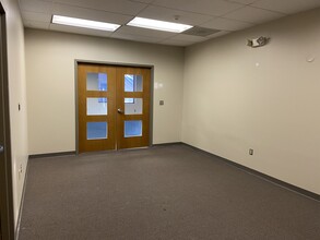 250 Washington Avenue Ext, Albany, NY for rent Interior Photo- Image 1 of 7