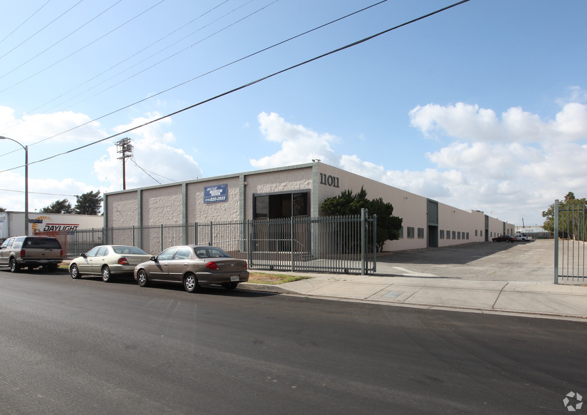 11011-11021 Olinda St, Sun Valley, CA for sale Building Photo- Image 1 of 1