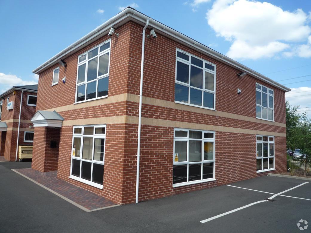 The Court Yard, Stoke Prior for sale Primary Photo- Image 1 of 1