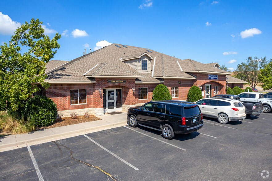 Office in Norman, OK for sale - Primary Photo - Image 1 of 1