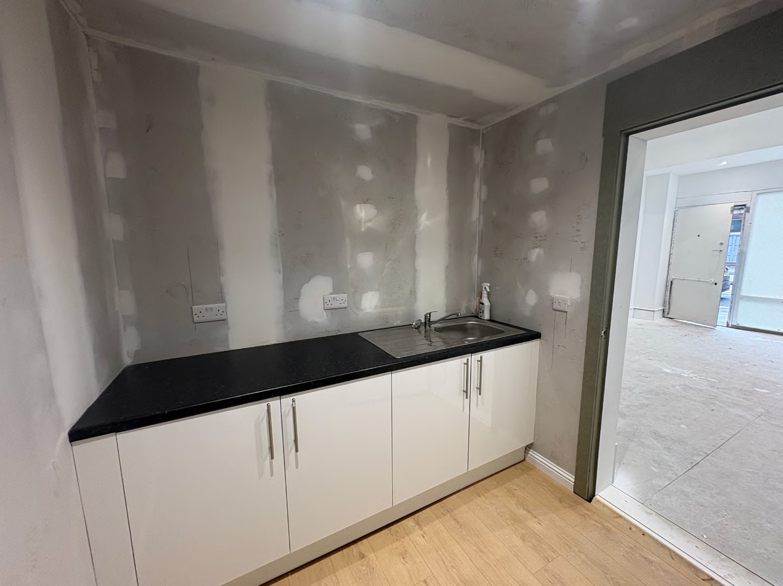 276-278 Leith Walk, Edinburgh to rent Interior Photo- Image 1 of 2