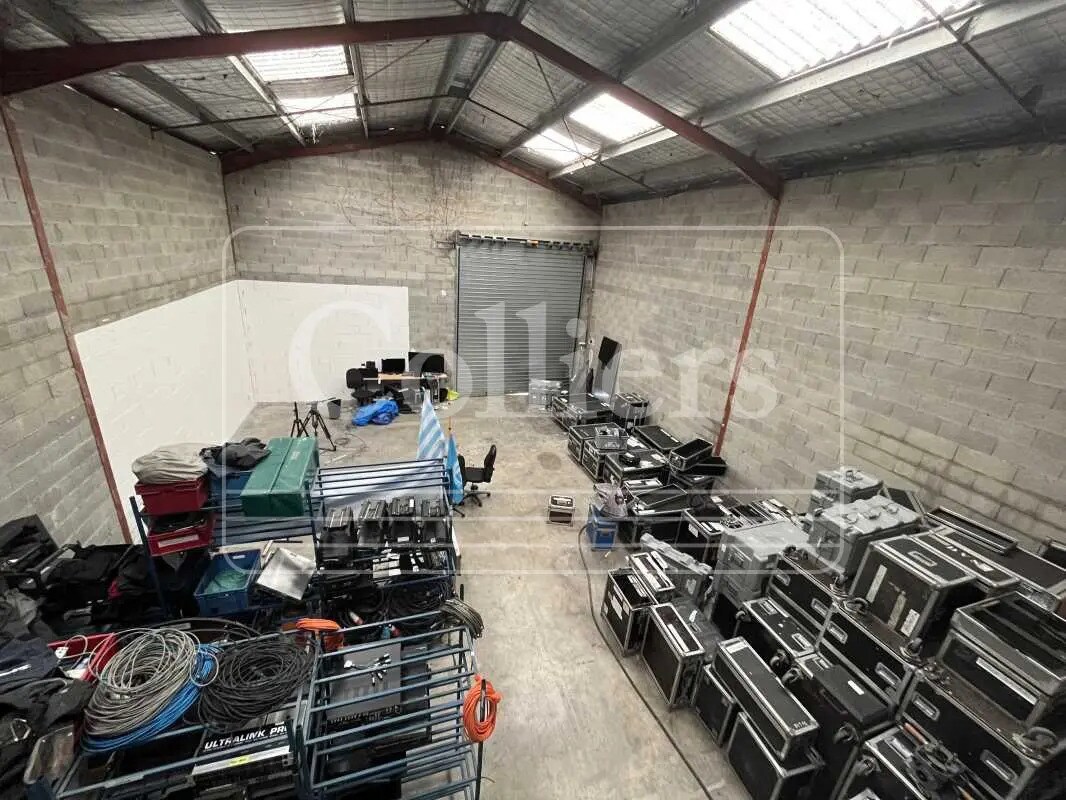 Office in Aix-en-Provence to rent Interior Photo- Image 1 of 18