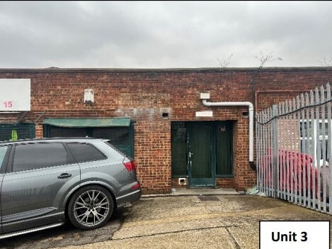 Crabtree Manorway S, Belvedere to rent Building Photo- Image 1 of 2