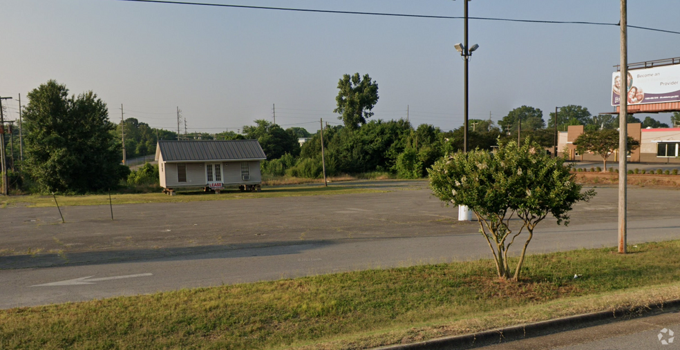 1250 Florence Blvd, Florence, AL for rent - Primary Photo - Image 1 of 2