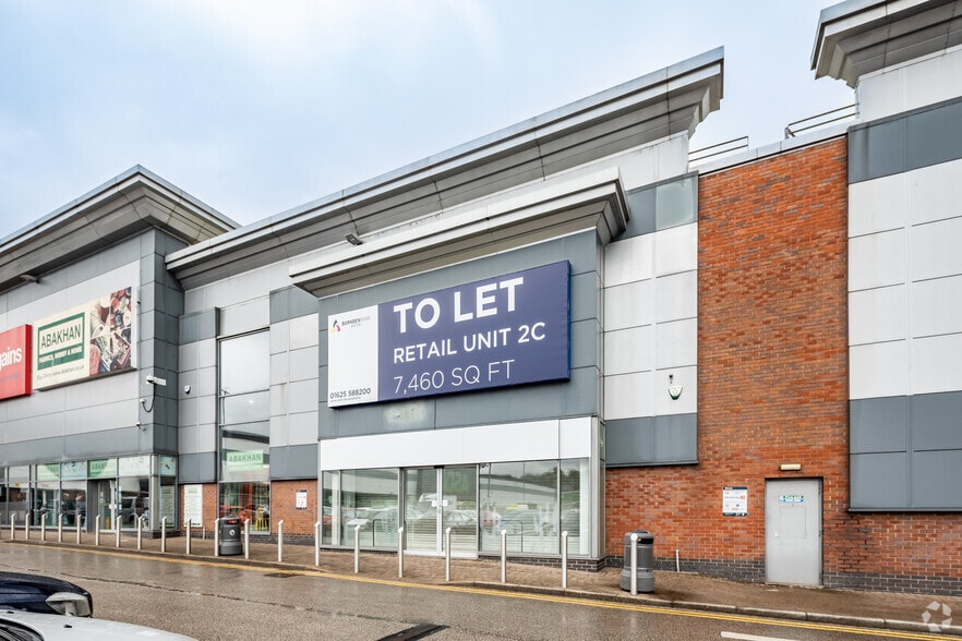 3 Manchester Rd, Bolton to rent - Building Photo - Image 2 of 5