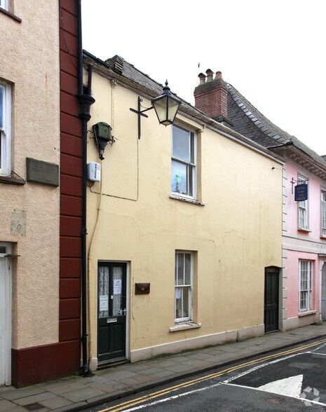 11A Lion St, Brecon for sale - Primary Photo - Image 1 of 1