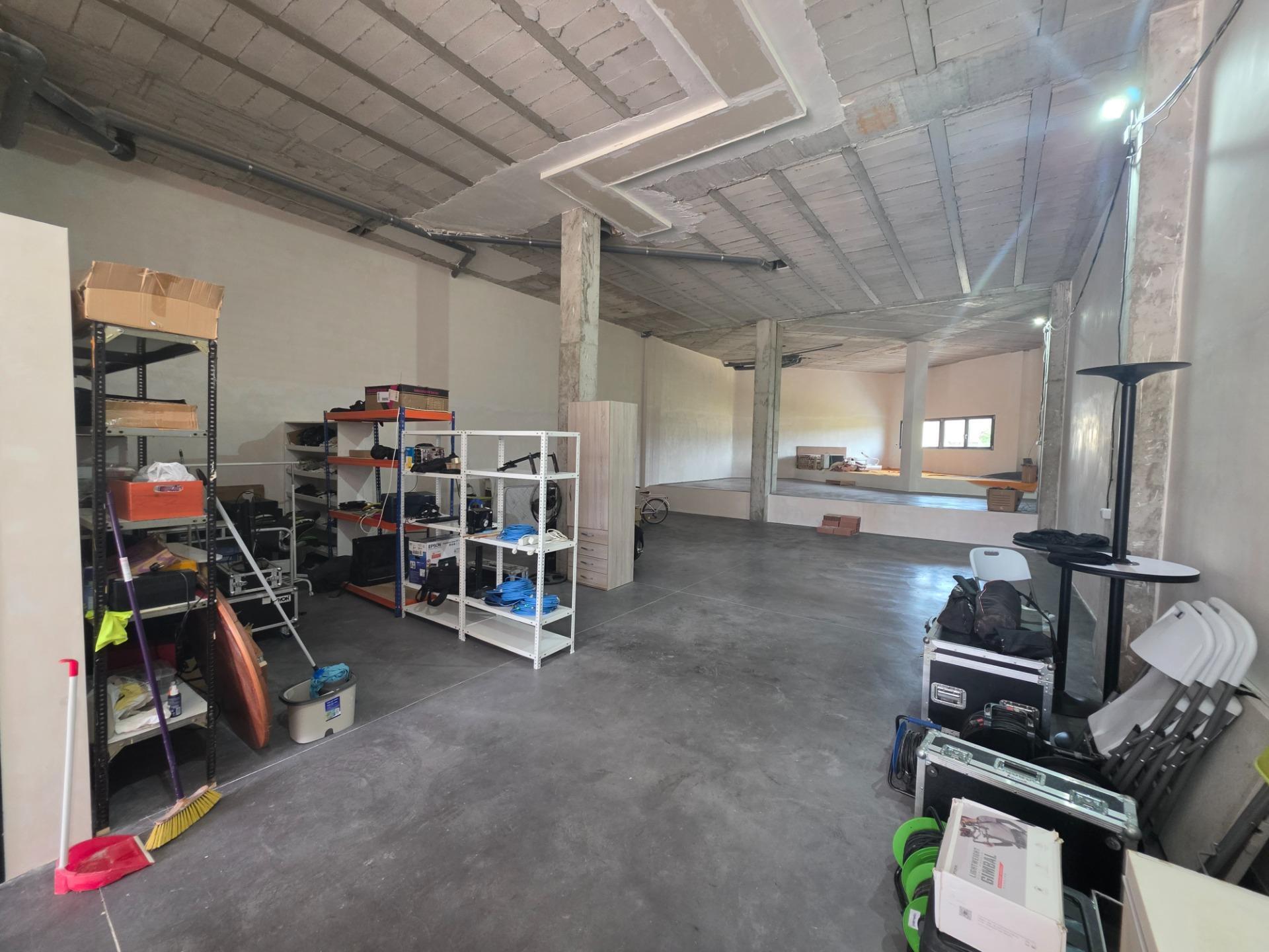 Retail in Ontinyent, Valencia for sale Interior Photo- Image 1 of 12