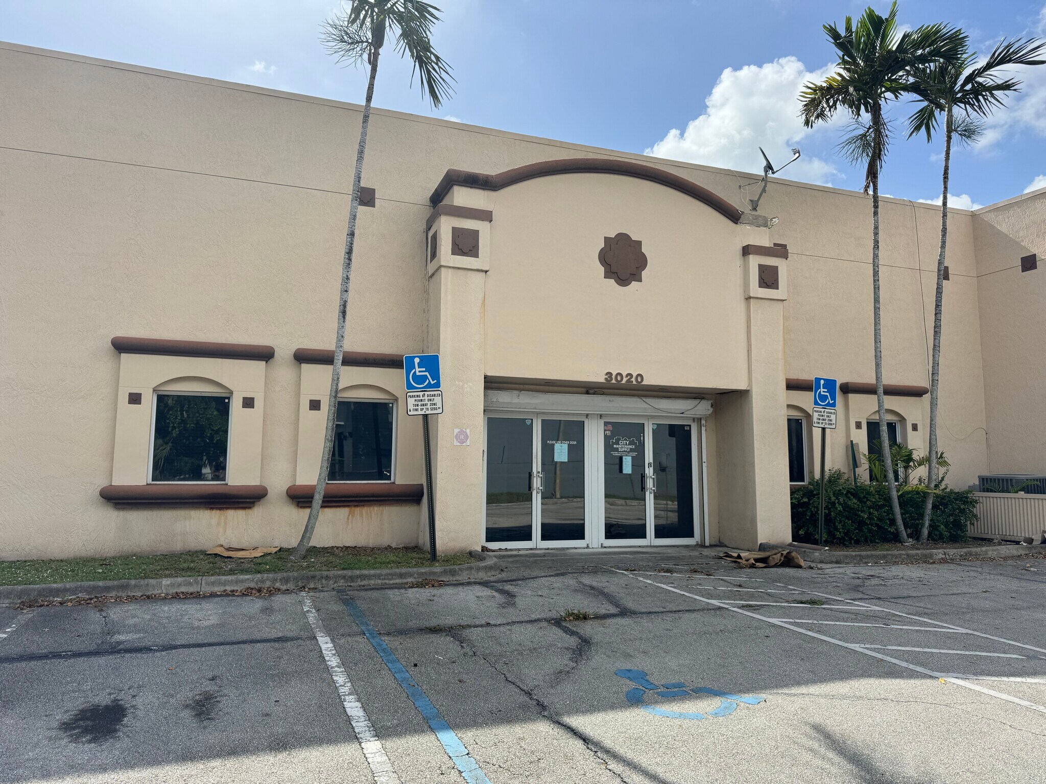 3020 SW 10th St, Pompano Beach, FL to rent Building Photo- Image 1 of 6