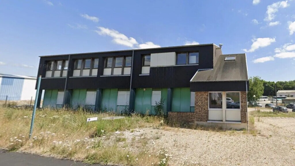 Vente Local d'activités 750 m² - Photo 1