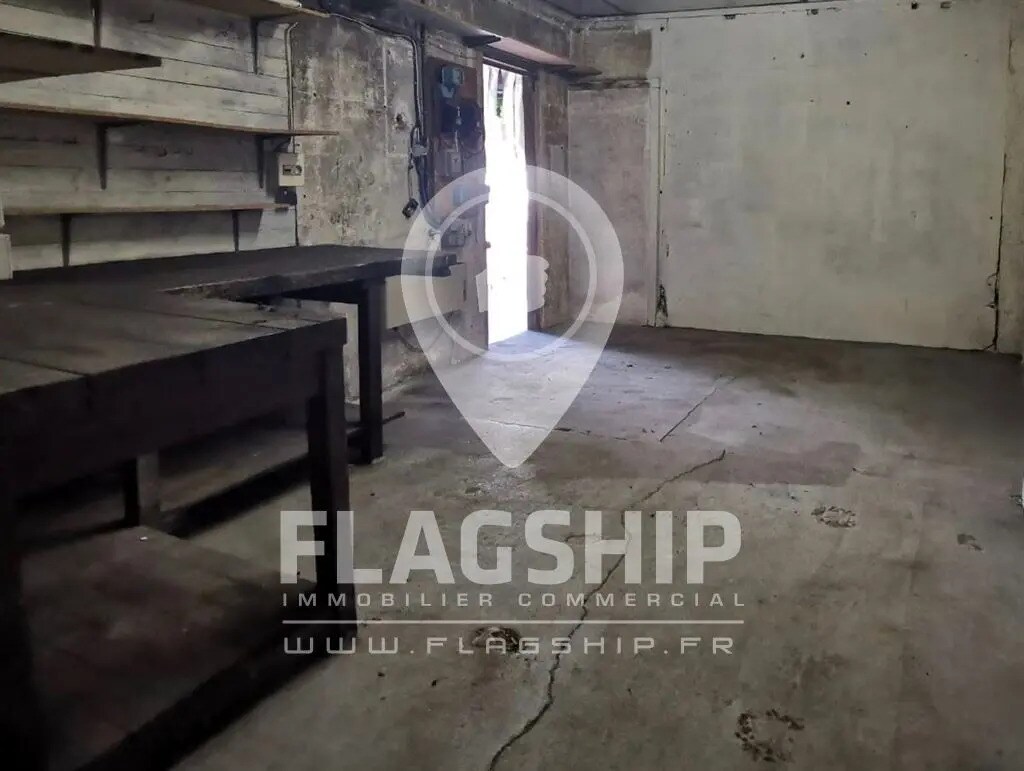 Industrial in Paris to rent Interior Photo- Image 1 of 6