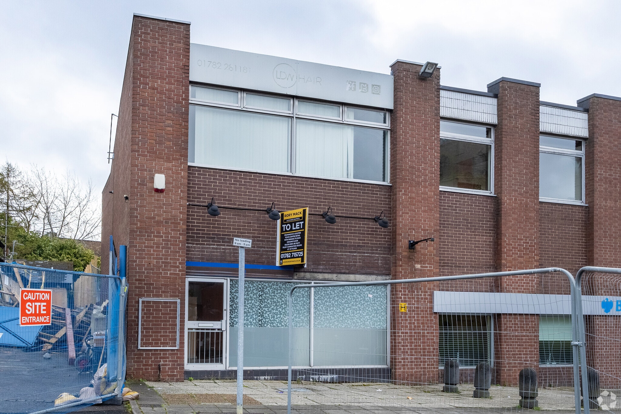 42 Town Rd, Stoke On Trent to rent Primary Photo- Image 1 of 3