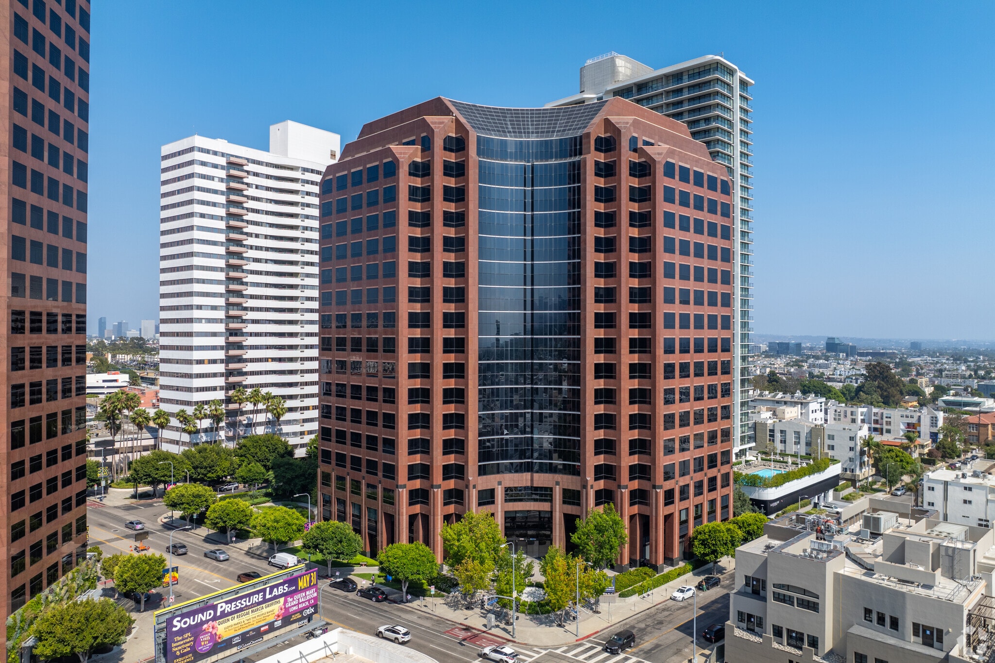 11766 Wilshire Blvd, Los Angeles, CA to rent Building Photo- Image 1 of 18