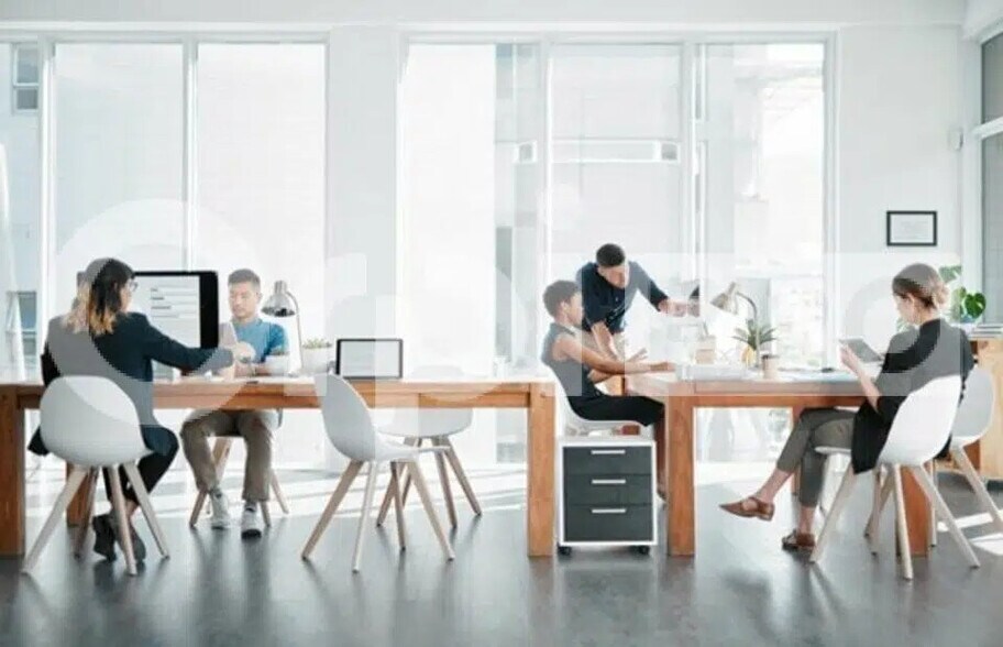 Office in Villefranche-sur-Saône to rent - Interior Photo - Image 1 of 1