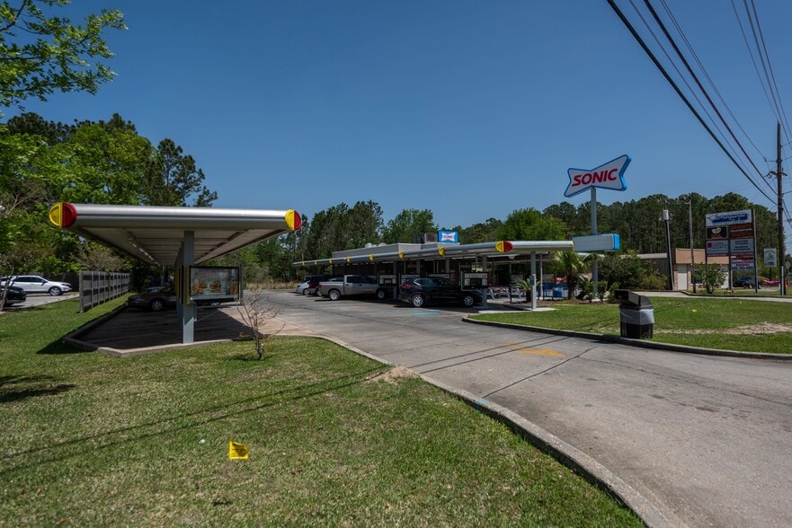 1968 Gause Blvd, Slidell 70461