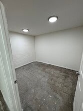 15140-15180 Raymer St, Van Nuys, CA to rent Interior Photo- Image 2 of 3