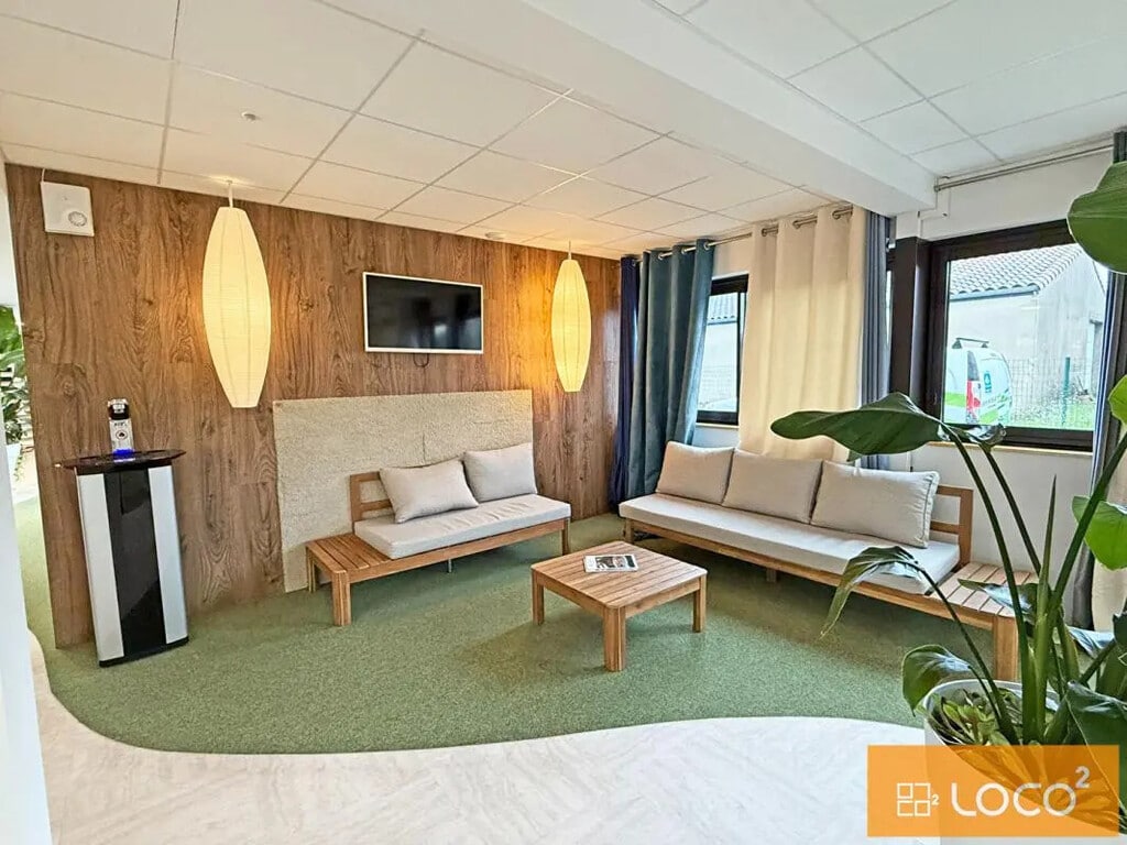 Location Bureaux 513 m² - Photo 1