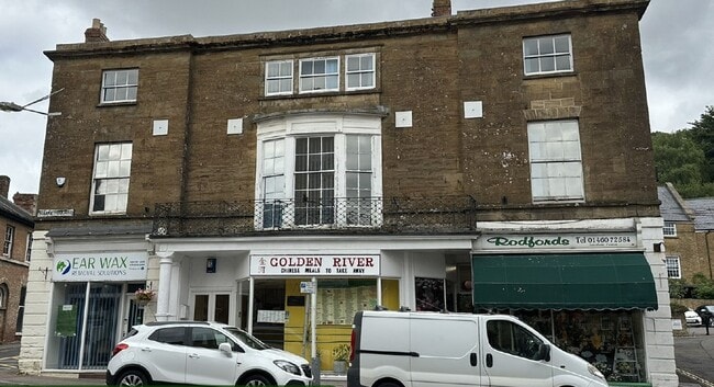 More details for 17 Market Square, Crewkerne - Retail for Sale