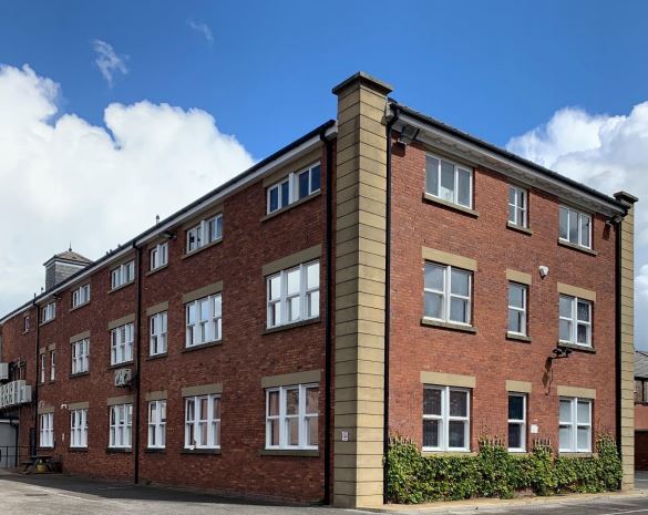 Chestergate, Macclesfield for rent Building Photo- Image 1 of 6