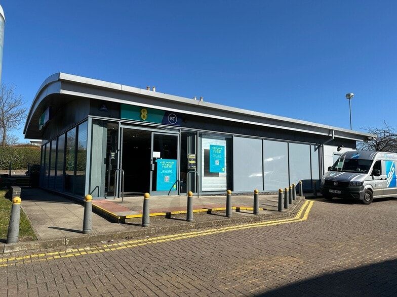 Patriot Dr, Milton Keynes to rent - Building Photo - Image 2 of 2