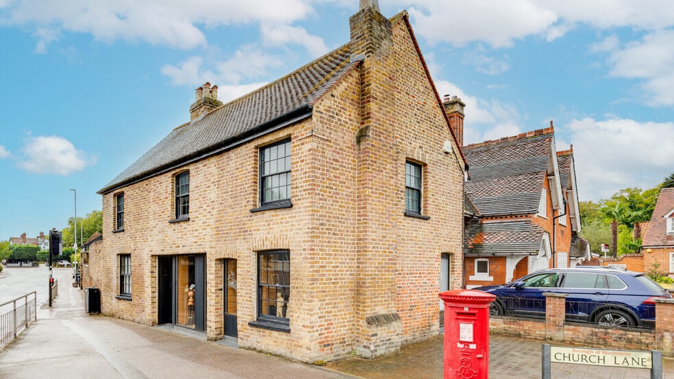 54 High Rd, Broxbourne for sale - Primary Photo - Image 1 of 1