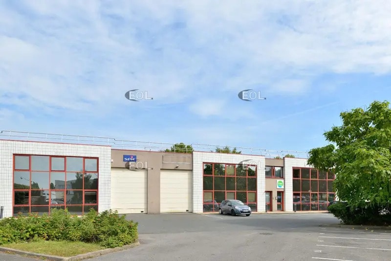 Light Industrial in Herblay-sur-Seine to rent Building Photo- Image 1 of 8