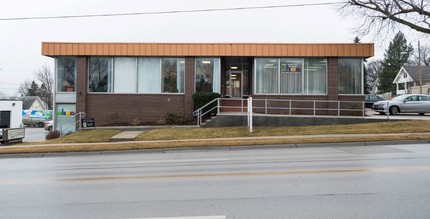 5017-5021 Leavenworth St, Omaha, NE for rent Primary Photo- Image 1 of 9