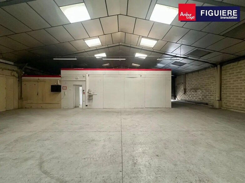 865 Avenue Henri Rodari, Aix-en-Provence to rent - Building Photo - Image 2 of 12