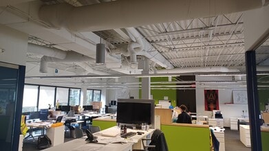 2550 Heritage Ct, Atlanta, GA to rent Interior Photo- Image 2 of 6