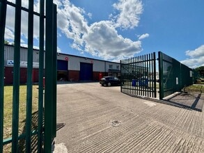 Portmanmoor Rd, Cardiff to rent Building Photo- Image 2 of 6