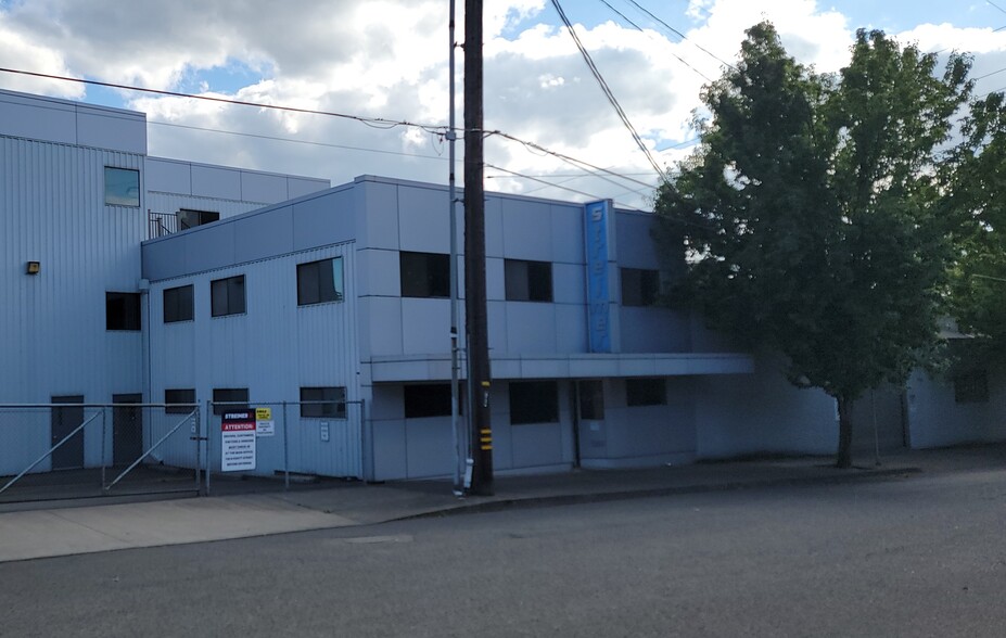 740 N Knott St, Portland, OR for sale - Building Photo - Image 2 of 9