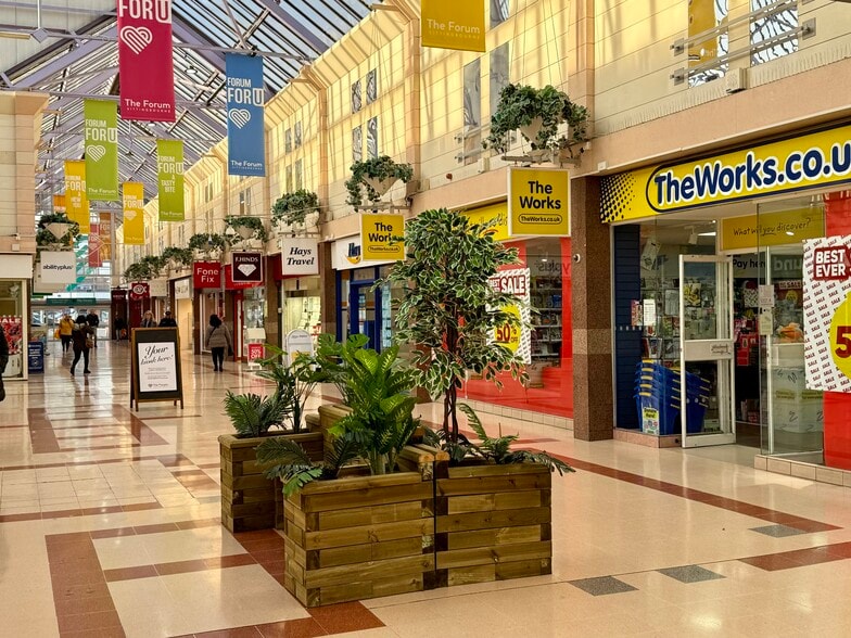 High St, Sittingbourne to rent - Building Photo - Image 3 of 3