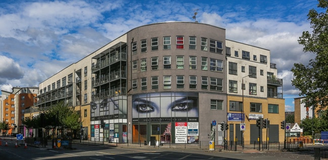 More details for 133-137 Creek Rd, London - Retail for Sale