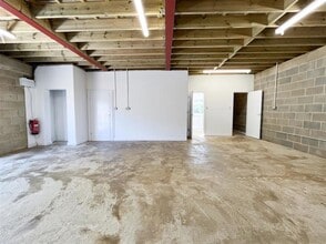 Canal Rd, Higham to rent Interior Photo- Image 2 of 4