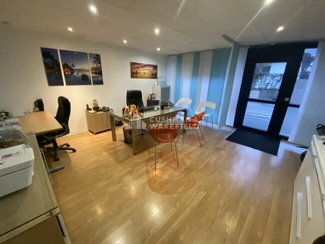 Location Commerce 19 m² à 75 m²
