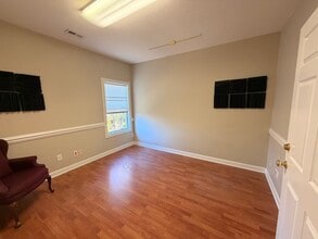 3700 Palmetto Pointe Blvd, Myrtle Beach, SC to rent Interior Photo- Image 2 of 5