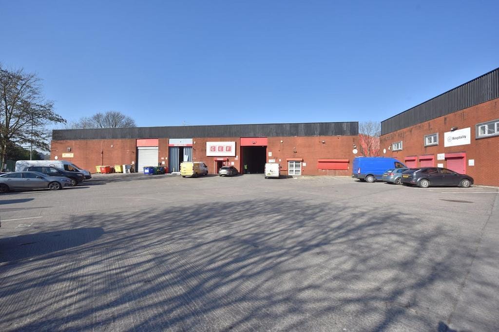 99 Higher Ardwick, Manchester to rent Building Photo- Image 1 of 8