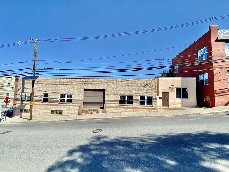 1212 70th St, North Bergen, NJ for rent - Building Photo - Image 2 of 4