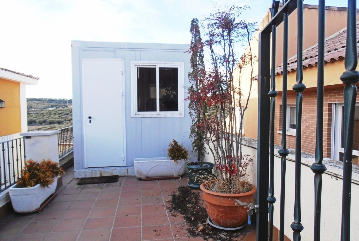 Office in Cabanillas del Campo, Guadalajara to rent Primary Photo- Image 1 of 4