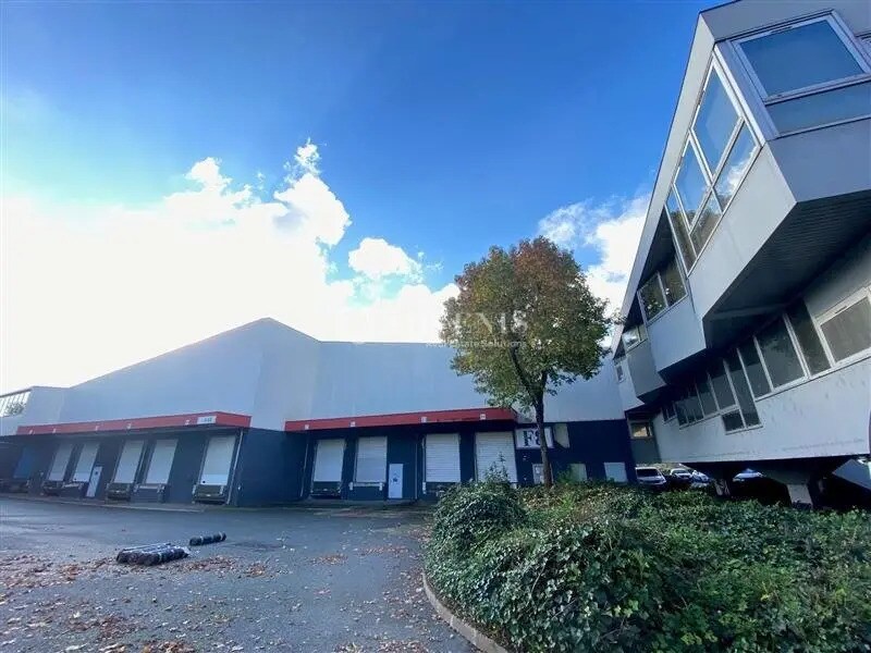 Location Local d'activités 2 954 m² - Photo 1