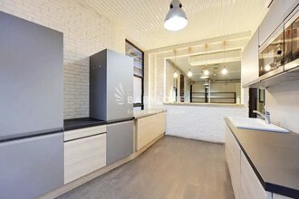 Office in Levallois-Perret to rent Interior Photo- Image 1 of 11