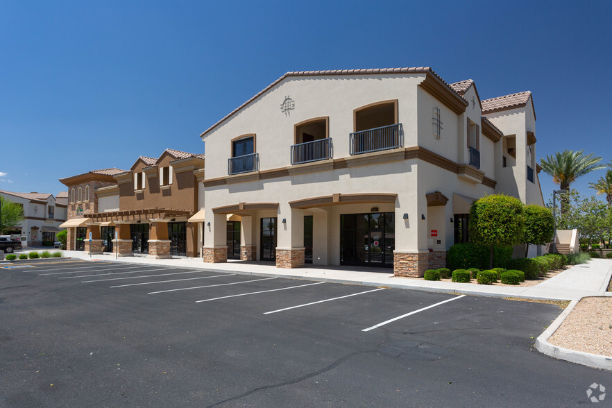 725 S Estrella Pky, Goodyear, AZ for rent - Primary Photo - Image 1 of 3