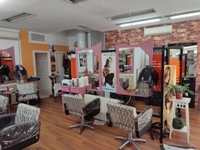 Retail in Madrid, Madrid to rent Interior Photo- Image 2 of 7