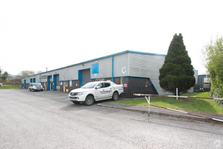 Millers Ave, Bridgend for sale - Primary Photo - Image 1 of 1